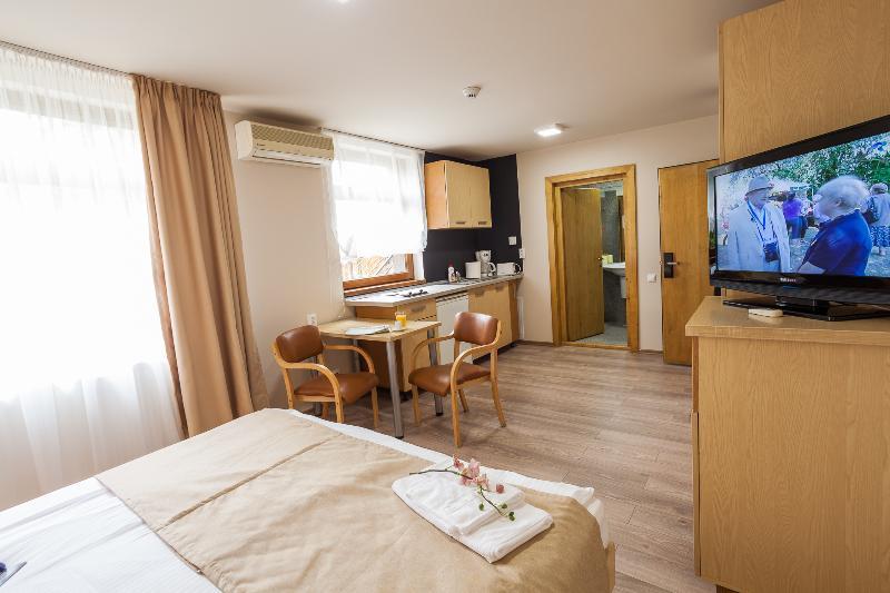 Aparthotel Gutinului Cluj-Napoca Buitenkant foto